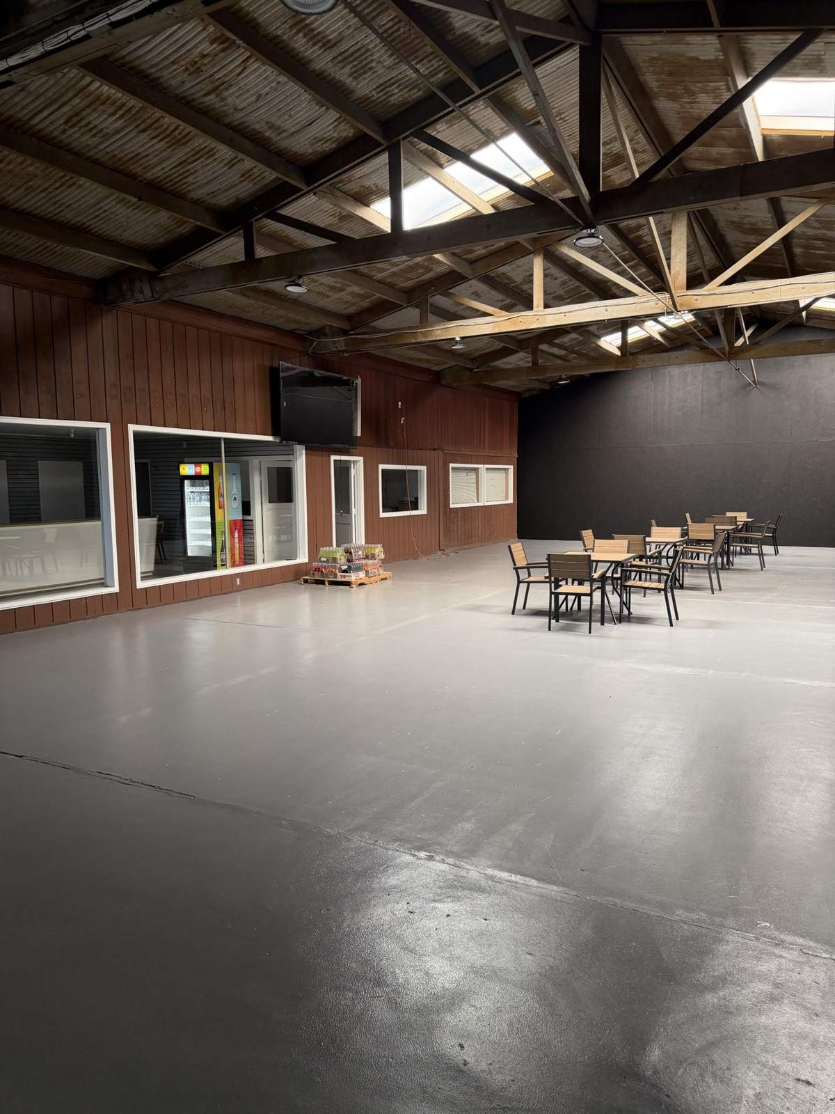 The family lounge and event space at RR Indoor Complex